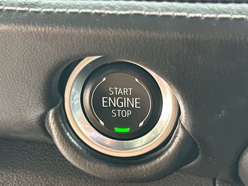 Certified 2025 Chevrolet Tahoe Z71 AWD/4WD image 36
