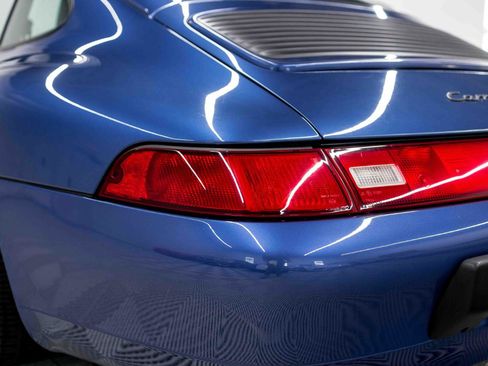 Used 1997 Porsche 911 Carrera RWD image 23