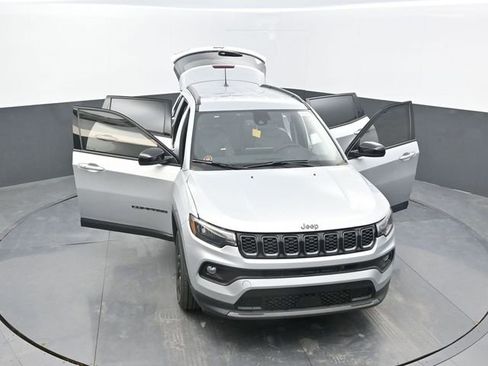 New 2025 Jeep Compass Latitude w/ Convenience Group image 71