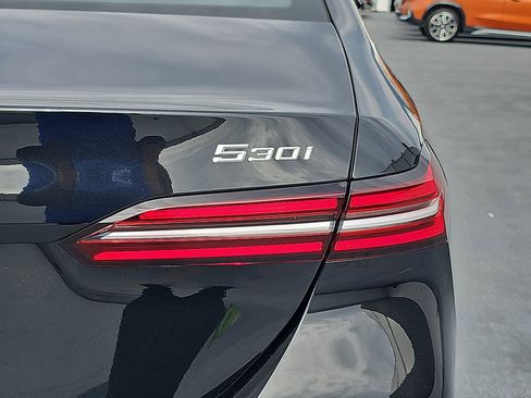 New 2026 BMW 530i w/ Convenience Package RWD image 35