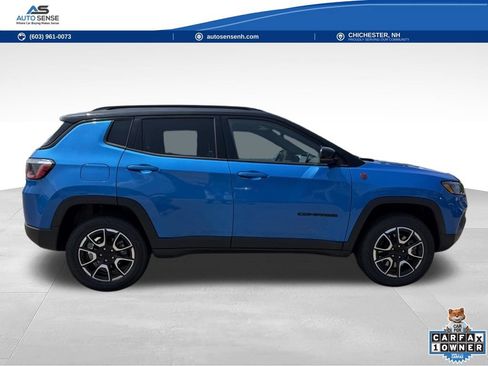 Used 2024 Jeep Compass Trailhawk AWD/4WD image 6