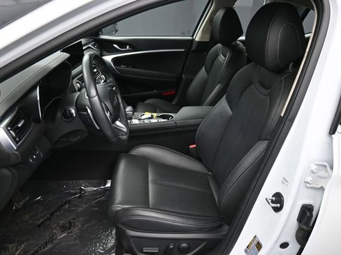 Used 2023 Genesis G70 2.0T AWD/4WD image 19