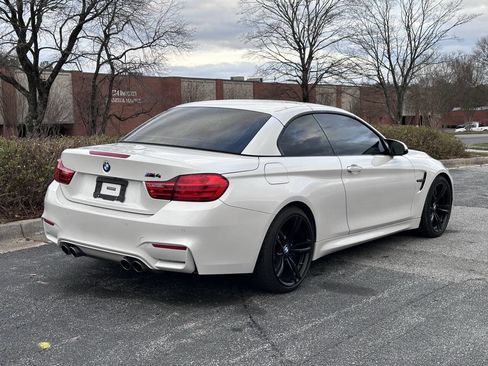 Used 2016 BMW M4 Convertible w/ Executive Package RWD image 8