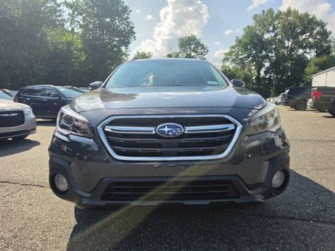 Used 2018 Subaru Outback 2.5i Limited AWD/4WD image 8