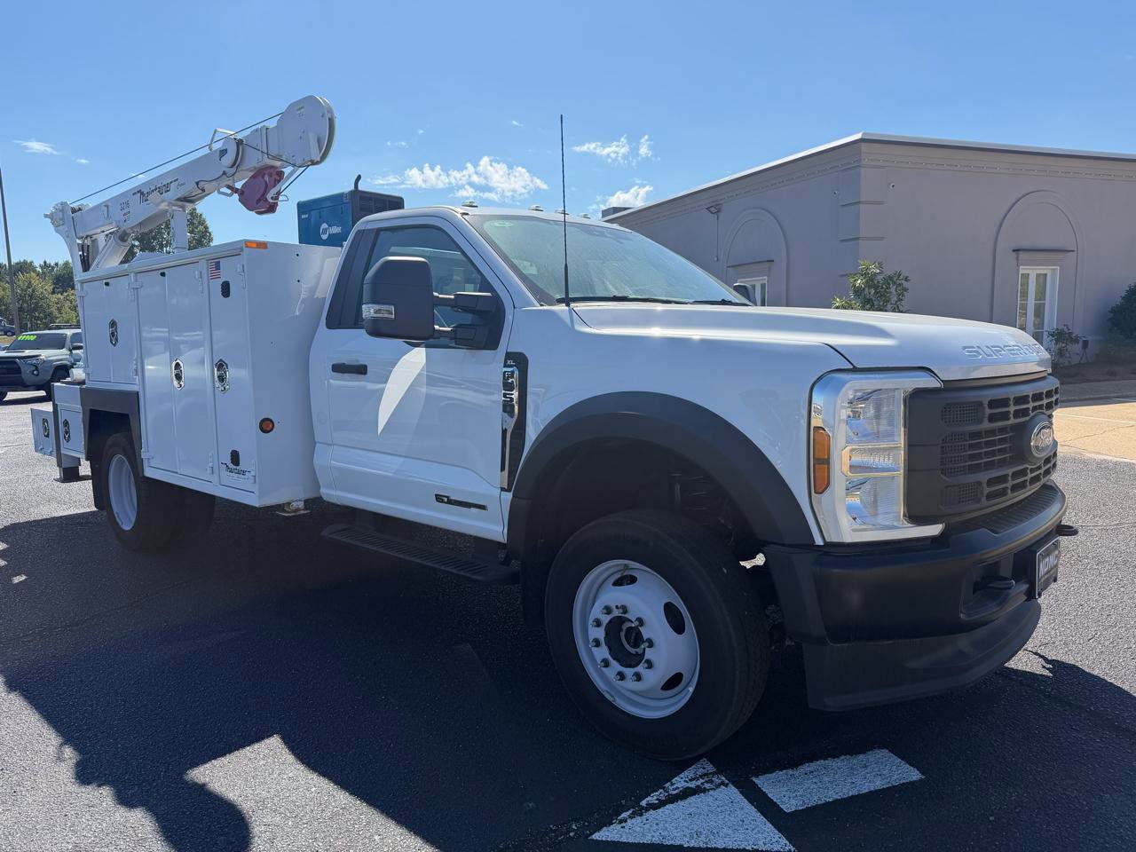 Used 2026 Ford F550 4x4 Regular Cab Super Duty image 4