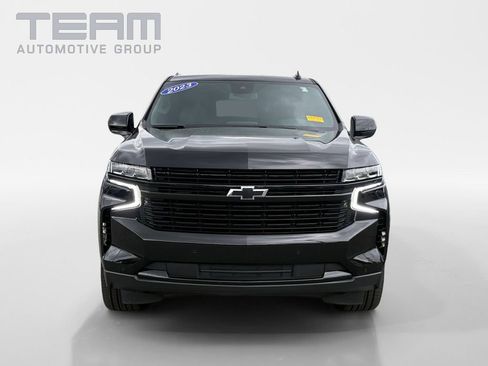 Used 2023 Chevrolet Suburban RST w/ Max Trailering Package AWD/4WD image 2