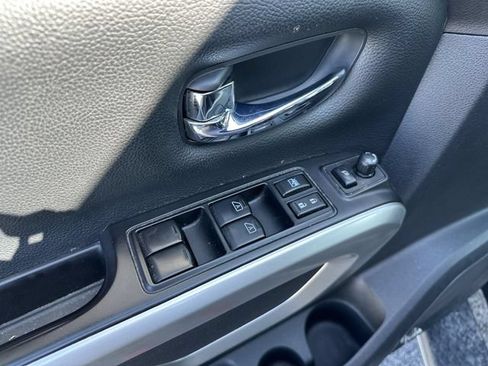 Used 2020 Nissan Titan SL w/ Protection Package 1 AWD/4WD image 17