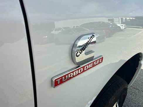 Used 2026 RAM 3500 Laramie AWD/4WD image 9