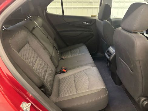 Used 2021 Chevrolet Equinox LT image 32