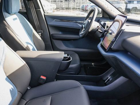 New 2026 Volvo EX30 Plus w/ Climate Package image 16