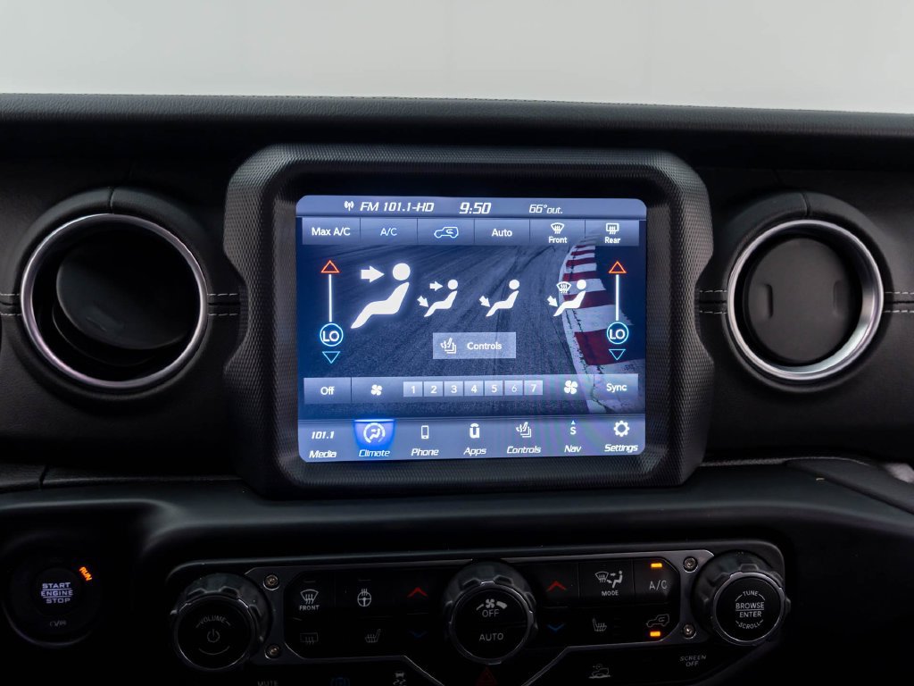 Used 2023 Jeep Wrangler Unlimited Sahara w/ Cold Weather Group AWD/4WD image 25