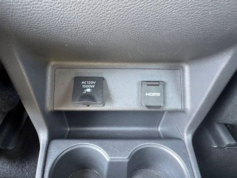 Used 2024 Toyota Sienna XLE w/ XLE Plus Package AWD/4WD image 33