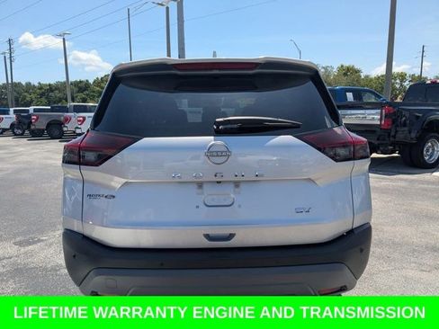 Used 2023 Nissan Rogue SV FWD image 6