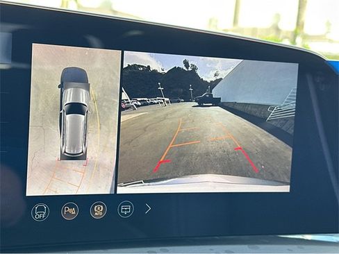 New 2026 Cadillac Vistiq Luxury image 21