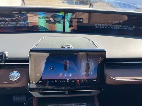 New 2026 Lincoln Nautilus Reserve image 4