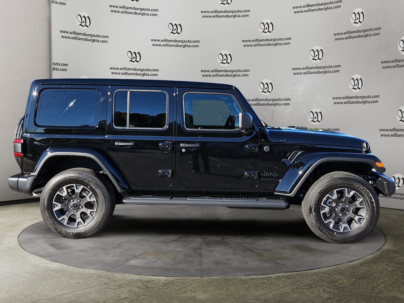 New 2027 Jeep Wrangler Unlimited Sahara AWD/4WD image 6