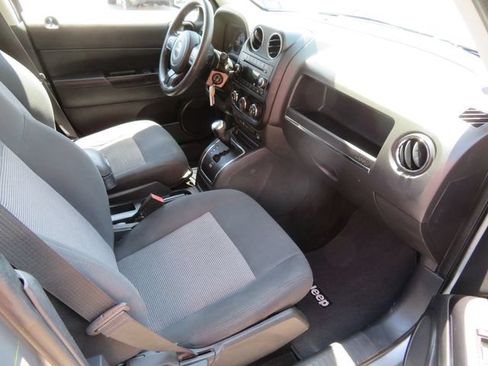 Used 2015 Jeep Patriot Sport w/ Power Value Group FWD image 13