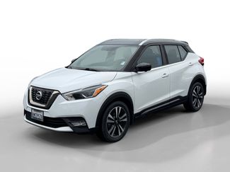 Used 2019 Nissan Kicks SR image 1