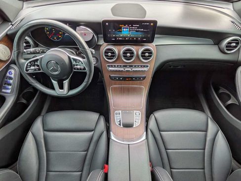 Used 2021 Mercedes-Benz GLC 300 4MATIC image 23