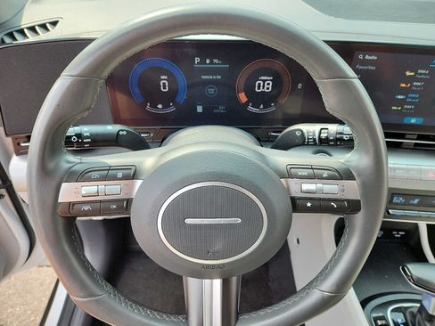 Used 2024 Hyundai Kona SEL AWD/4WD image 19