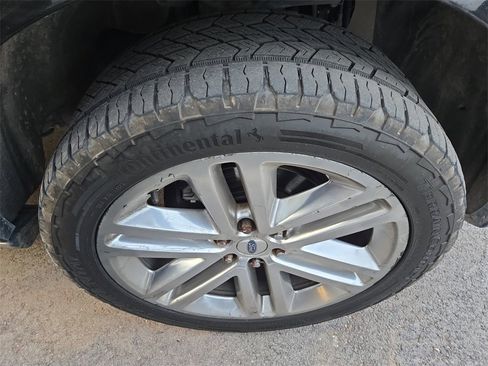 Used 2015 Ford Expedition Platinum image 5