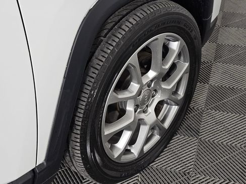 Used 2022 Jeep Compass Latitude AWD/4WD image 6