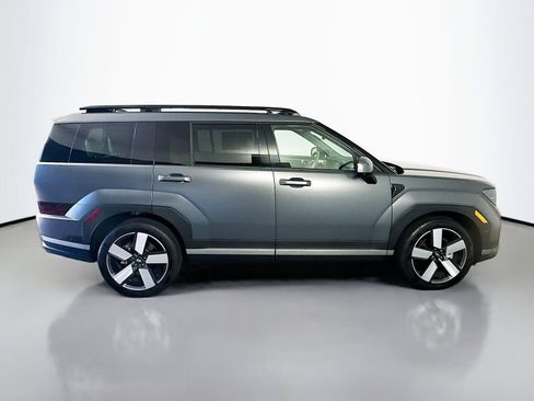Used 2025 Hyundai Santa Fe Limited AWD/4WD image 8
