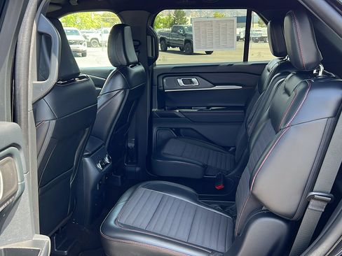 Used 2025 Ford Explorer ST-Line AWD/4WD image 14
