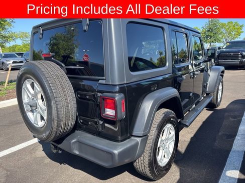 Used 2019 Jeep Wrangler Unlimited Sport S AWD/4WD image 4
