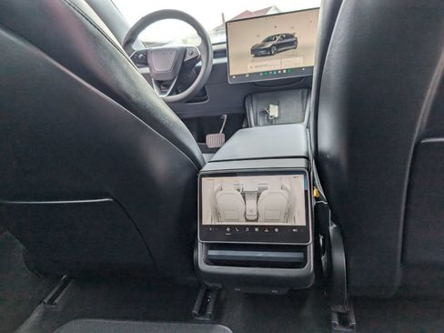Used 2024 Tesla Model 3 Long Range RWD image 14
