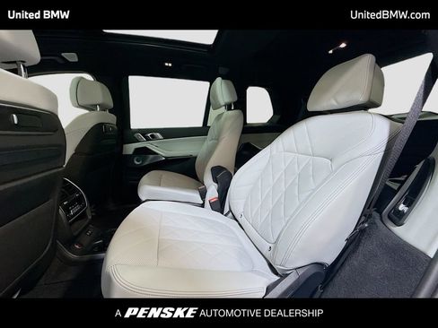 Used 2026 BMW X7 xDrive40i AWD/4WD image 13