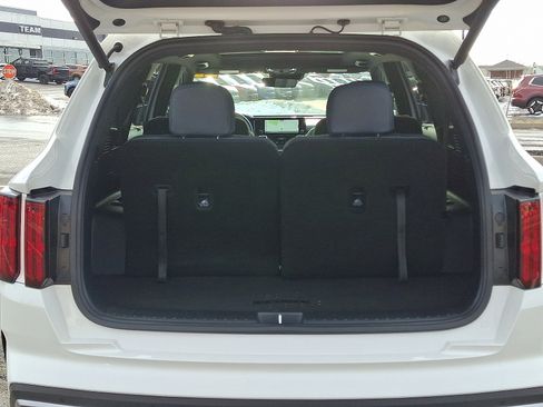 Used 2023 Kia Sorento SX Prestige image 31