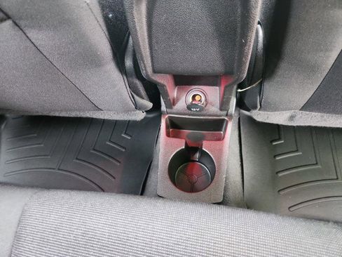 Used 2016 Ford Fiesta SE w/ Equipment Group 201A FWD image 40