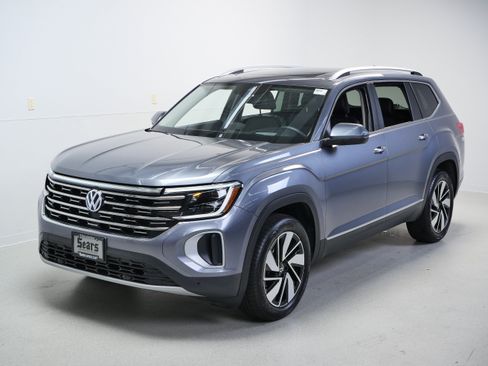 Used 2024 Volkswagen Atlas SEL AWD/4WD image 14