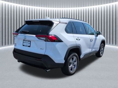 Used 2024 Toyota RAV4 XLE FWD image 4