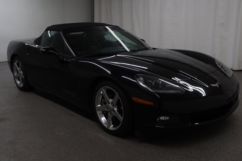 Used 2008 Chevrolet Corvette Convertible w/ Preferred Equipment Group RWD image 1