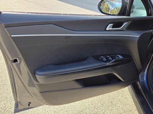 Used 2023 Kia K5 LXS image 19