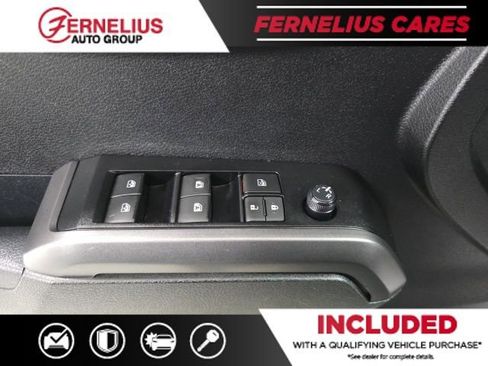 Used 2023 Toyota Tacoma TRD Off-Road image 17