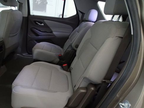 Used 2020 Chevrolet Traverse LT AWD/4WD image 4