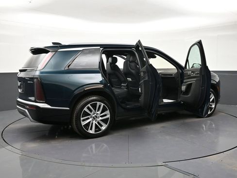 Used 2026 Cadillac Vistiq Luxury AWD/4WD image 34