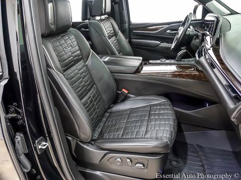Used 2023 Cadillac Escalade Sport Platinum image 38