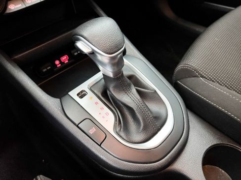 Used 2019 Kia Forte LXS FWD image 25