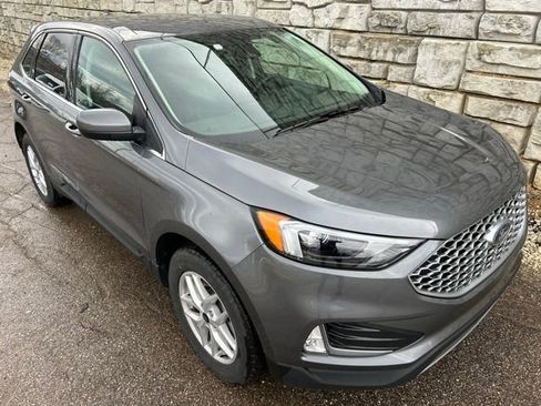 Used 2024 Ford Edge SEL w/ Convenience Package image 7