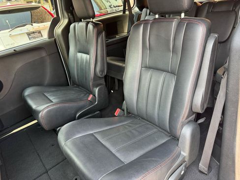 Used 2018 Dodge Grand Caravan GT FWD image 7