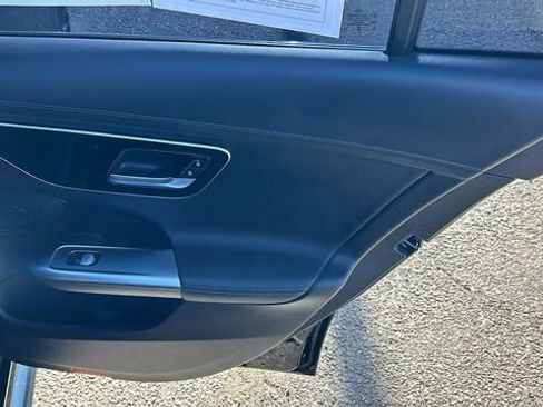 Used 2023 Mercedes-Benz C 300 Sedan image 12