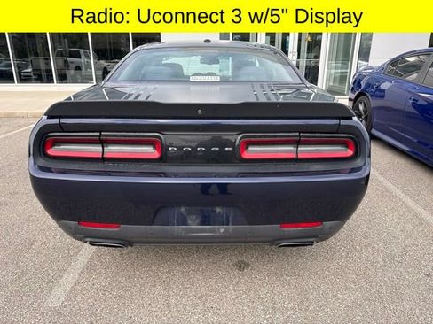 Used 2017 Dodge Challenger R/T RWD image 5