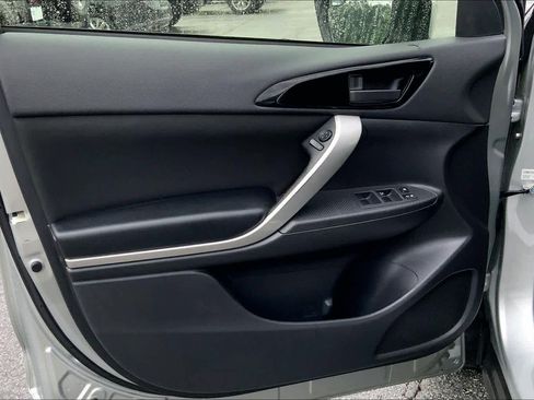 Used 2023 Mitsubishi Eclipse Cross ES AWD/4WD image 21