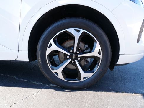 Used 2024 Ford Escape ST-Line Select w/ Tech Pack #2 image 10