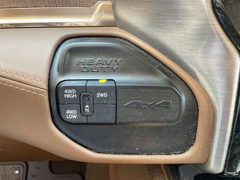Used 2022 RAM 3500 Limited AWD/4WD image 37