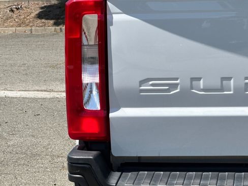 Used 2023 Ford F250 XL image 45